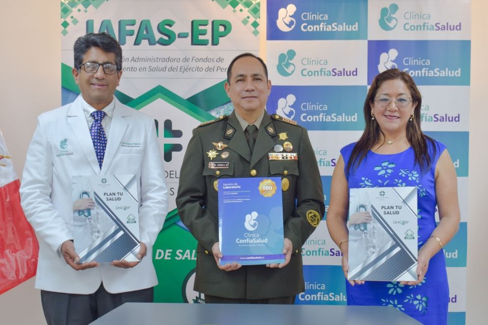 LA IAFAS EP Y CL&Iacute;NICA CONFIASALUD FIRMAN CONVENIO